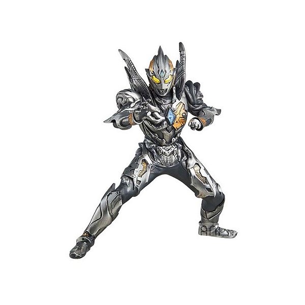 Boneco Ultraman Trigger Dark Hero´s Brave Statue Figure Bandai Banpresto