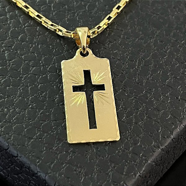 Pingente Placa com Cruz Vazada 3g 3x3,5cm – Banhado a Ouro 18K