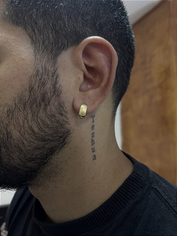 ARGOLA LARGA M BANHADO A – Banho Ouro 18k