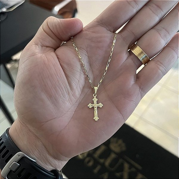Corrente Tijolinho 1.5mm + Pingente Crucifixo com Jesus – Escolha 50cm, 60cm ou 70cm – Banhada a Ouro 18K