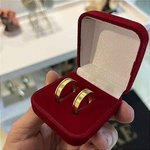 Par de Alianças 5mm Retas com Pedra – Feito em Moeda Antiga