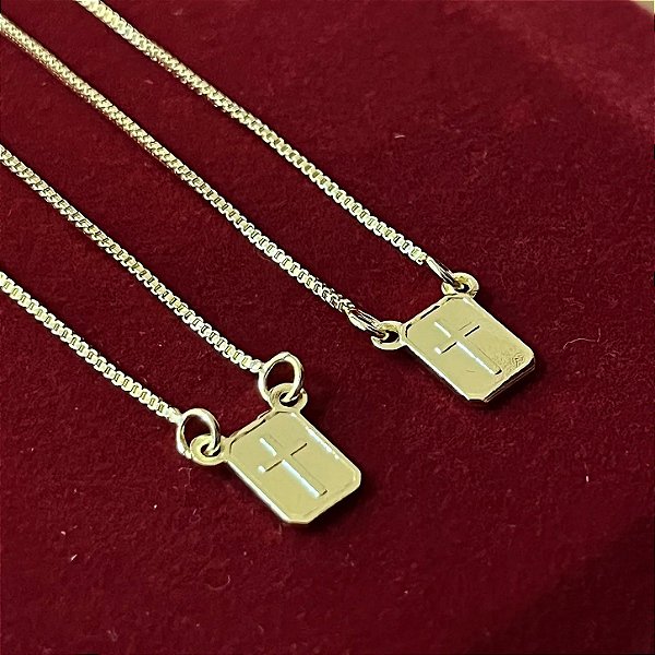 Escapulário Corrente Veneziana 1.8mm 70cm com Pingentes de Cruz – Banhado a Ouro 18K