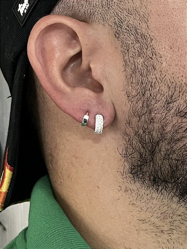 2 PARES BRINCO PRATA LISO P ARGOLA CRAVEJADA EM ZIRCÔNIA  PREMIUM M - BANHO DE PRATA