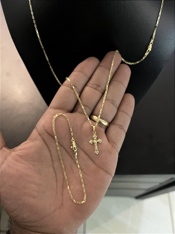 CORRENTE TIJOLINHO (2mm-70cm) + PULSEIRA TIJOLINHO (2mm-20cm) + CRUCIFIXO - BANHADO A OURO 18K