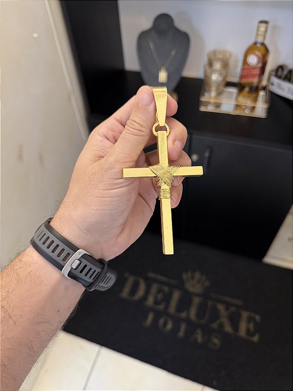 PINGENTE CRUZ AMARRADA MACIÇA EXTRA GG - BANHO DE OURO 18K