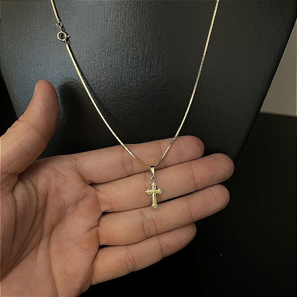 Corrente 1.8mm 60 ou 70cm + Pingente Cruz Trabalhada – Banhada a Ouro 18K