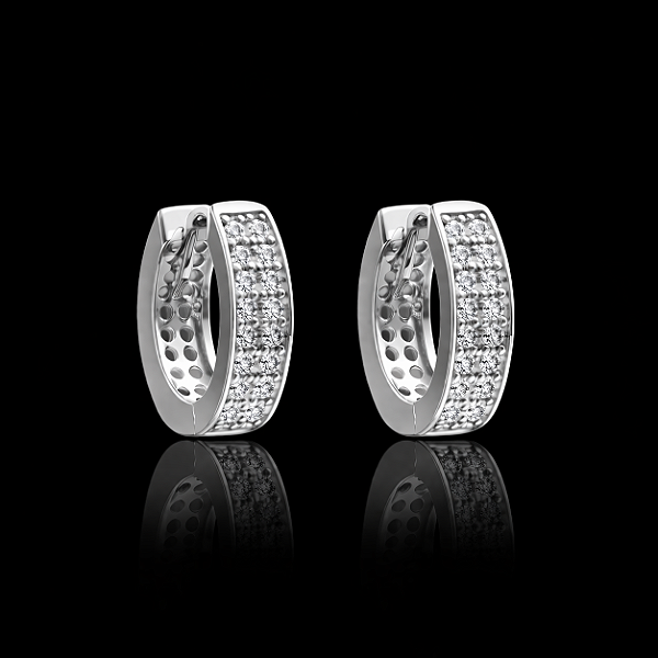 PAR DE BRINCOS ARGOLA CRAVEJADA COM DUAS FILEIRAS DE ZIRCONIAS - BANHADO A PRATA 18K