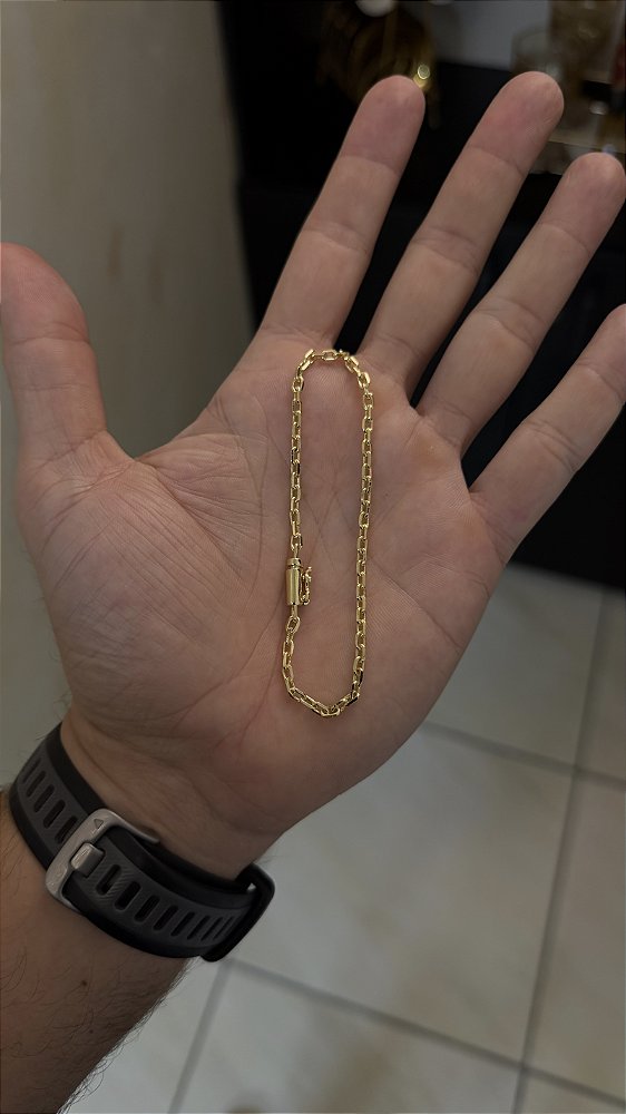 PULSEIRA CADEADO ( 3mm - 8g-20CM) - BANHO DE OURO 18k.