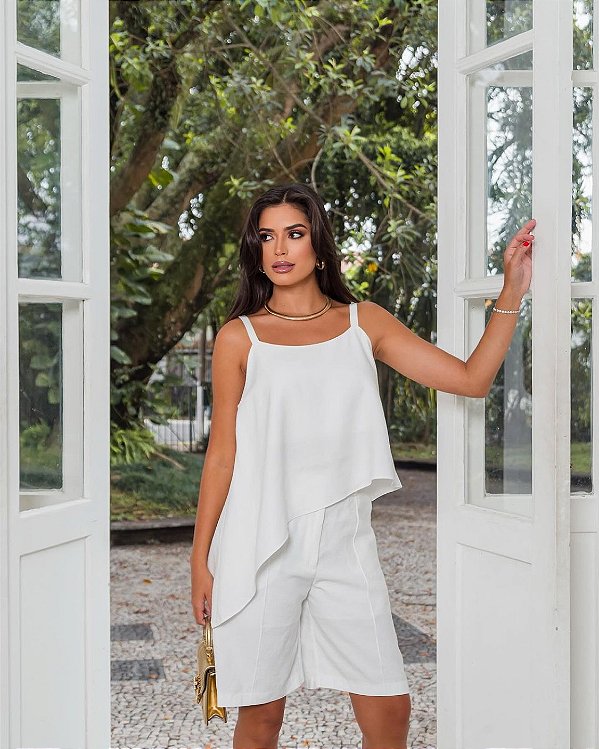 Bermuda Regina Alfaiataria Cintura Alta Com Bolsos **