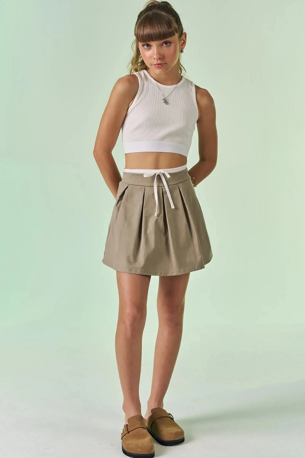 SHORT SAIA TEEN EM SARJA COM ELASTANO - VIC & VICKY