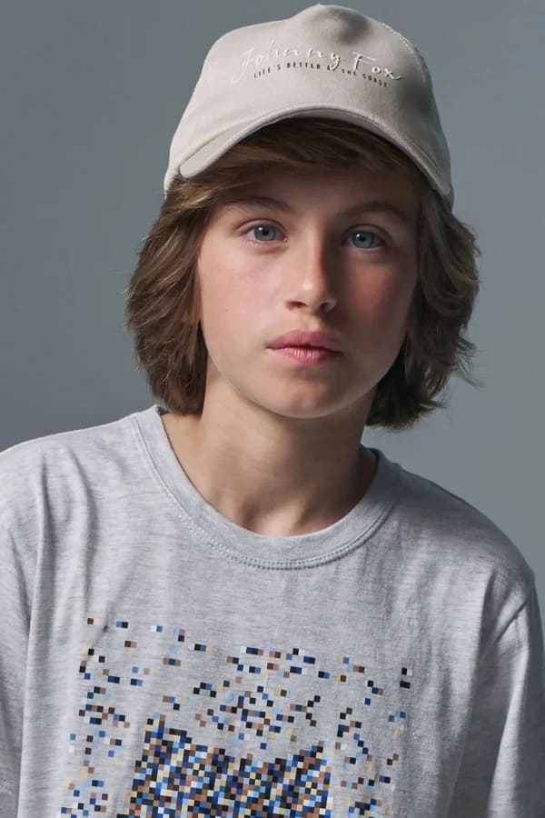 BONÉ INFANTOJUVENIL EM SARJA COM ABA CURVADA - JOHNNY FOX