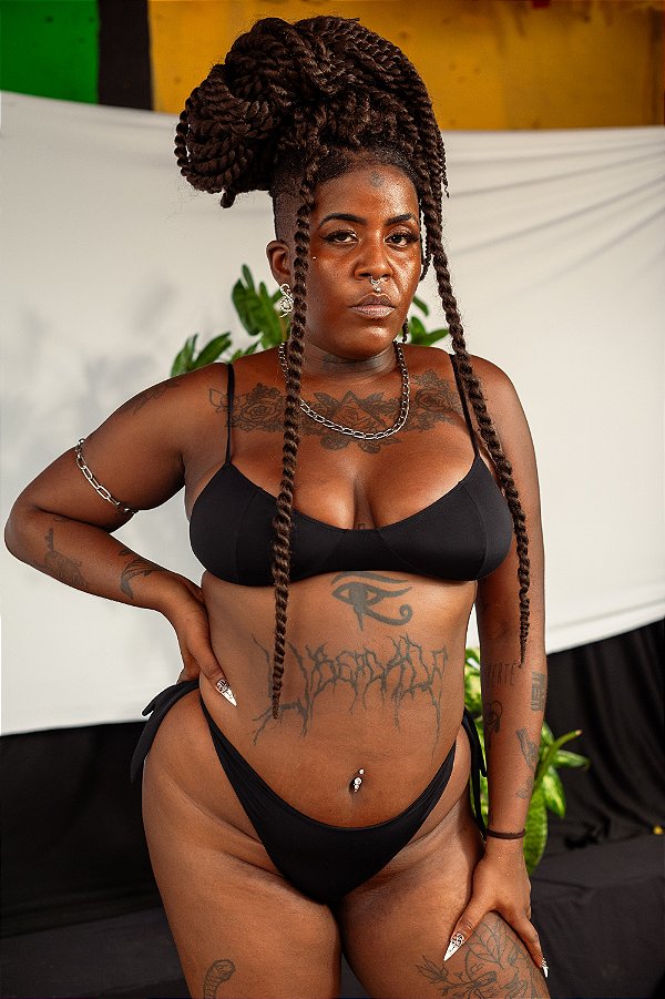 Top Queen Preto