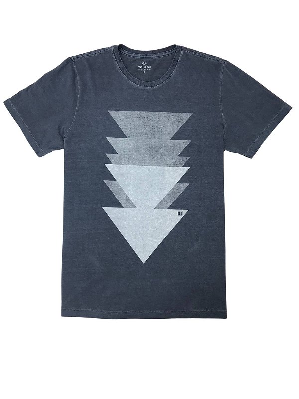 Camiseta Estonada Triângulo