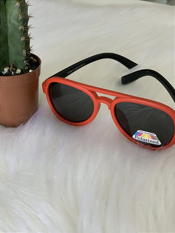 OCULOS DE SOL SILICONE VERMELHO C/ PRETO (RAIBAN)