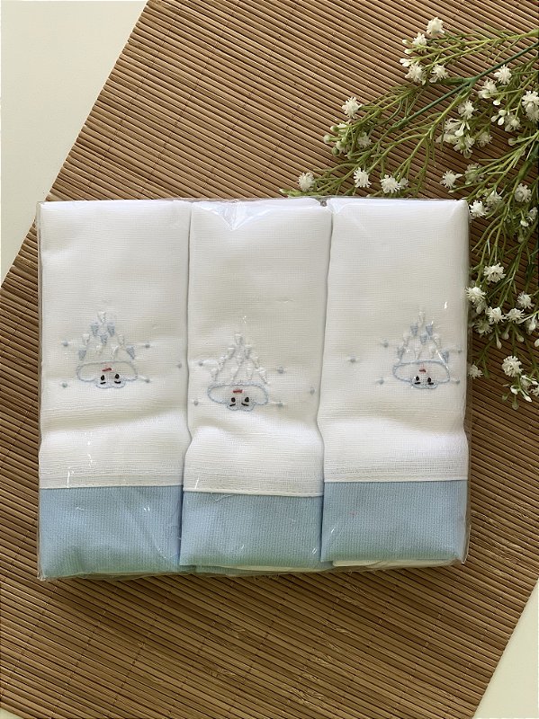 Kit Fralda Luxo 3 Peças Bordada Nuvem Azul
