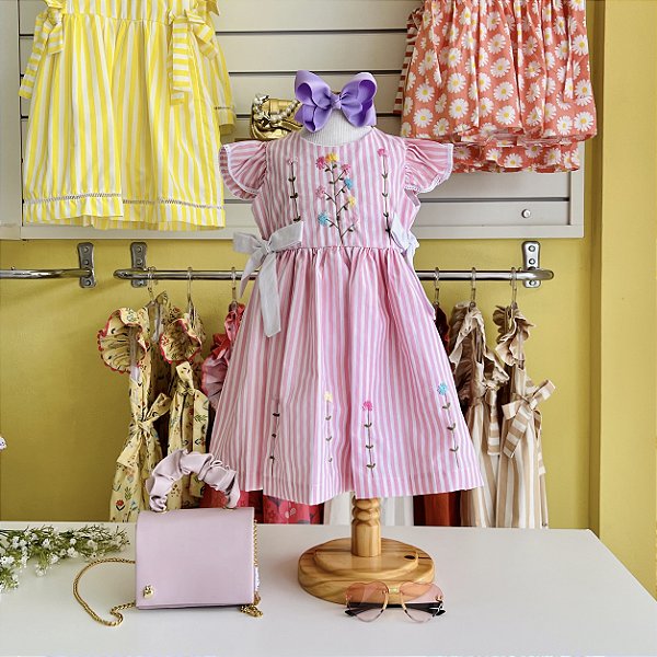 Vestido Infantil Artesanal Bordado a mão Listras Rosa