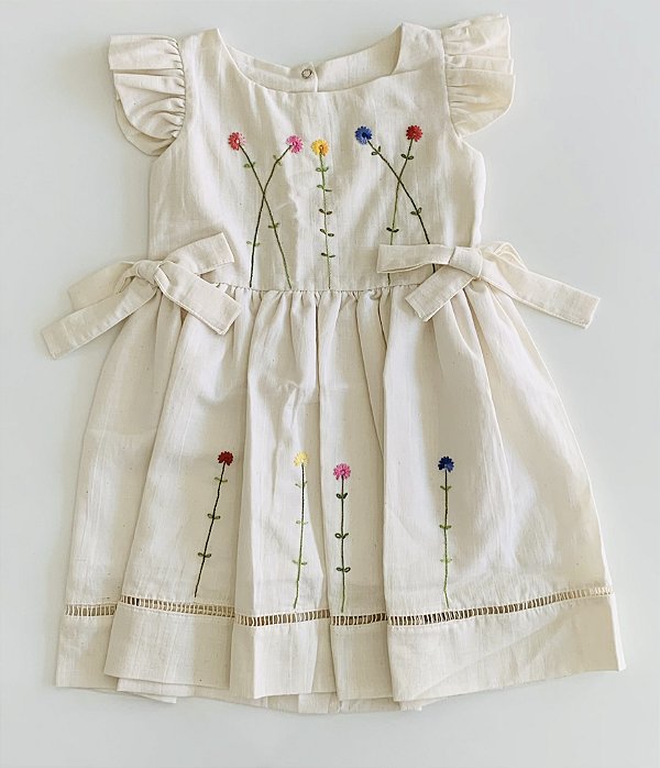 Vestido Infantil Artesanal Bordado a mão Linho Flores