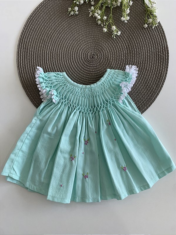 Vestido Bebê Artesanal Casinha de Abelha Tifanny| Bordado Delicado à Mão | Clássico, Elegante e Confortável