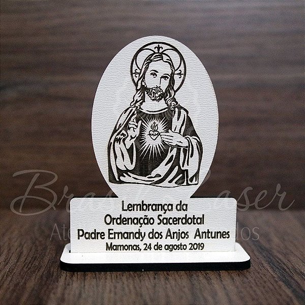 50 Lembrancinhas Religiosas ( Sagrado Coração de Jesus ) com 8 cm de altura no Mdf Branco