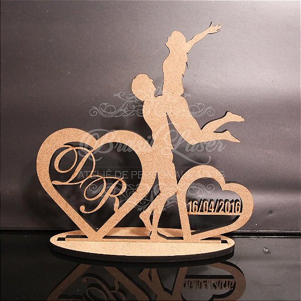 Topo De Bolo Para Casamento ou 15 anos - Tamanho com 20cm (maior lado da peça) - Cor à Escolher