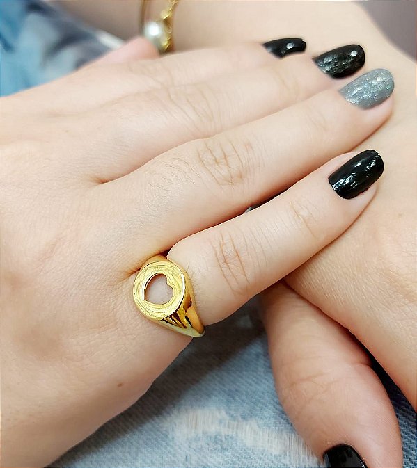Anel Coração Vazado Dedinho Banhado a Ouro 18k