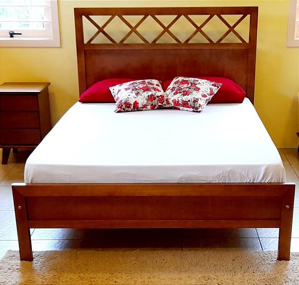 Cama de Casal 1,40 x 1,90 - Móveis de Gramado