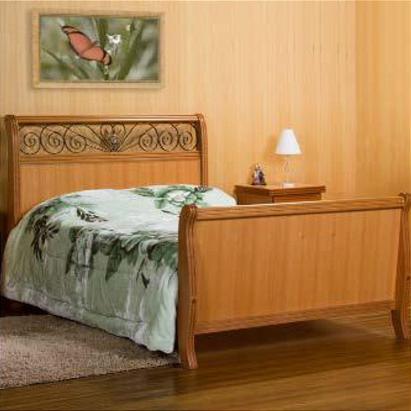 Cama de Casal Queen Size 1,60 x 2,00 - Móveis de Gramado