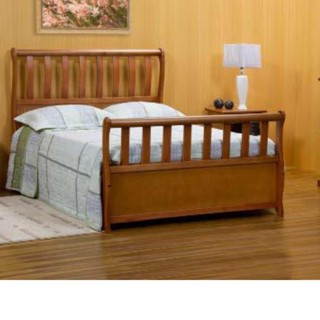 Cama de Madeira Maciça - Móveis de Gramado