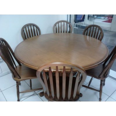 Conjunto de Sala de Jantar - (04 Cadeiras) - Móveis de Gramado