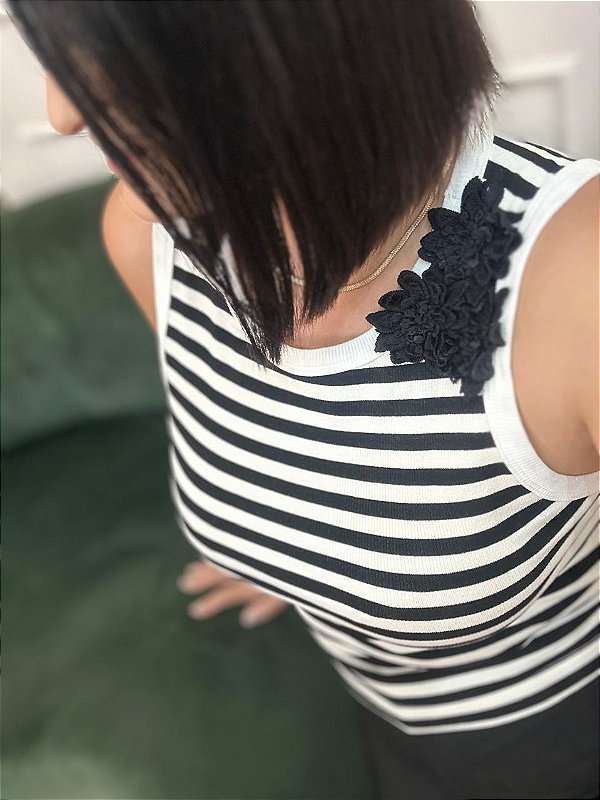 Regata Blumen com flor