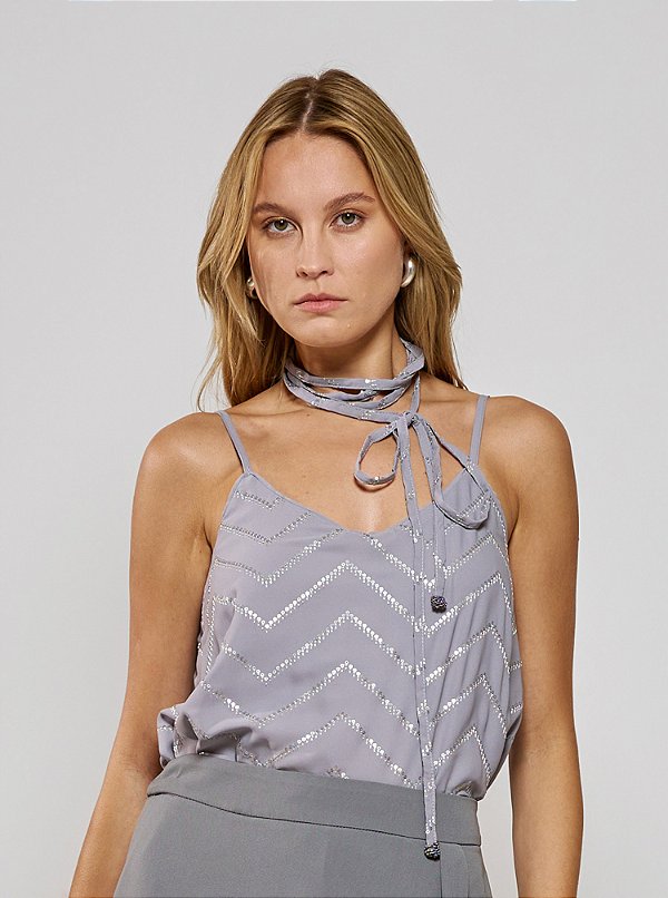Regata Juliana Chiffon Bordada Cinza