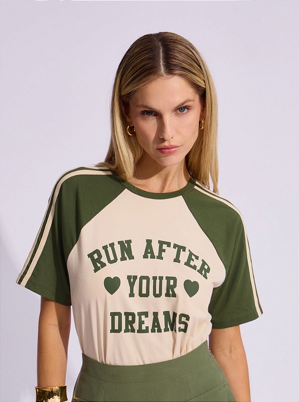 T-shirt Jenifer Malha Raglan Bege e Verde