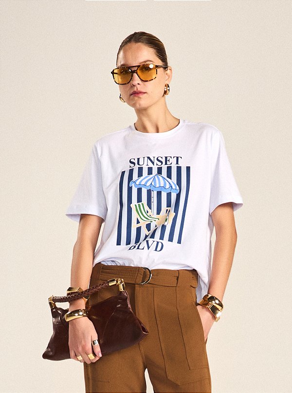 T-shirt Mayra de Malha Estampada Beach Stripes Branca