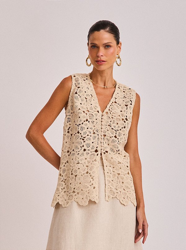 Colete Ana Lívia de Crochê Bege