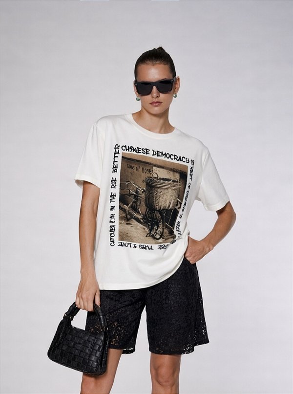 T-Shirt Algodão Bruna Off White | Rock'n'Roll & Design de Luxo | Raizz