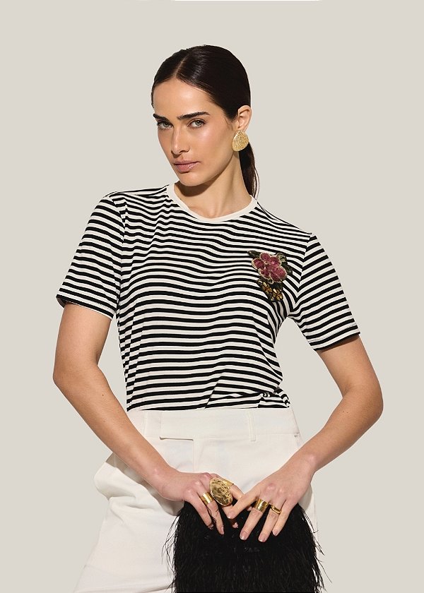 T-Shirt Malha Manu Listrada