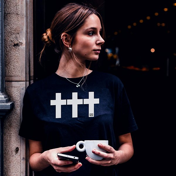 CAMISETA BABY LOOK NODOA CROSSES