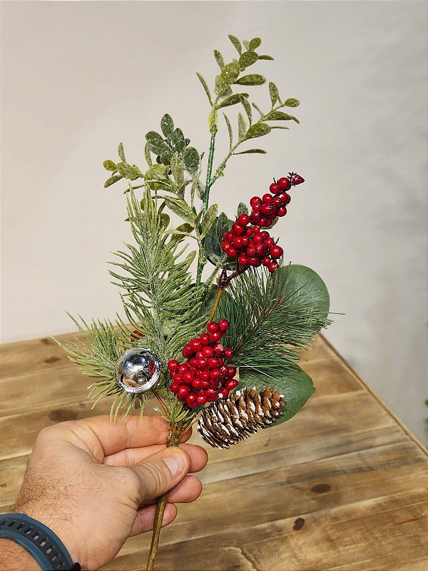 GALHO DECOR BERRY COM GUIZO E FOLHAGENS 45CM