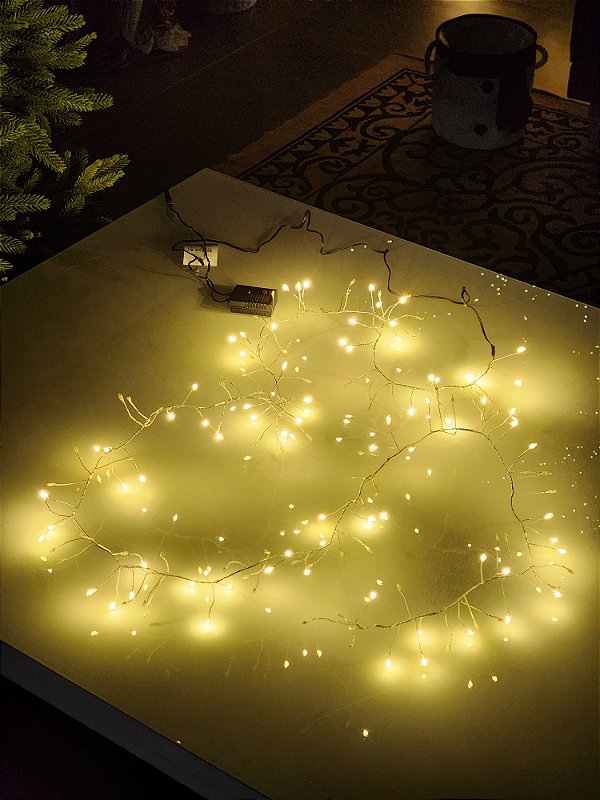 PISCA CORDÃO FESTÃO CLUSTER 160 LEDS 2 METROS WARM COM FUNÇÕES BIVOLT