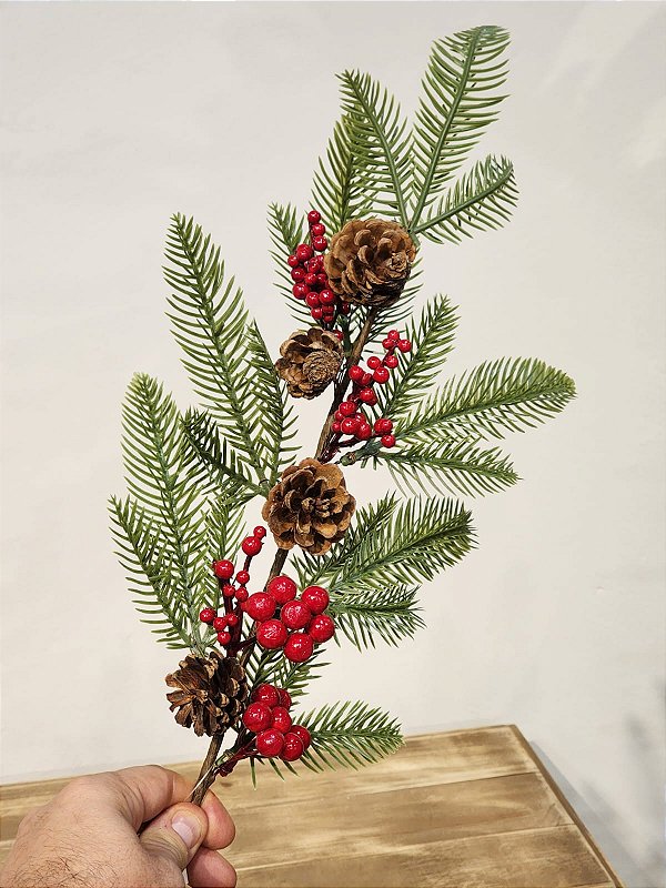 GALHO DECORATIVO BERRY C/ PINHA E FOLHAGENS VERMELHO 65CM