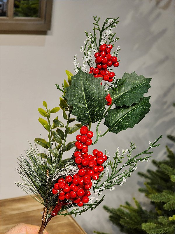 GALHO DECORATIVO BERRY COM FOLHAGENS 42CM