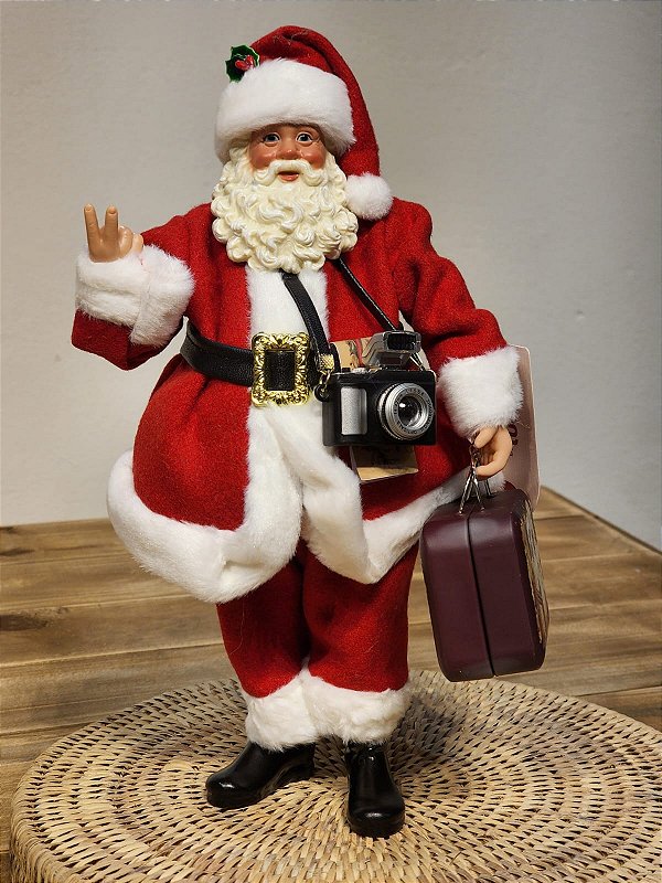 PAPAI NOEL TURISTA - COLECIONÁVEL - 30CM