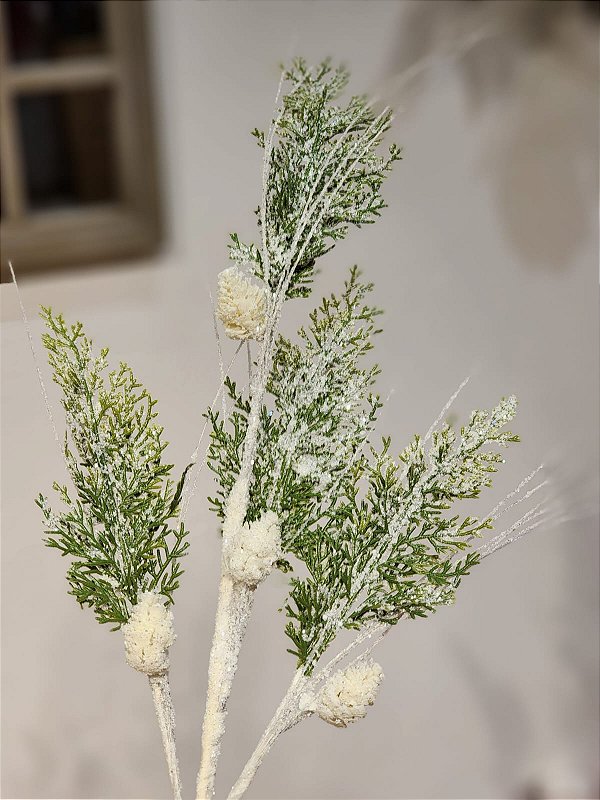 GALHO DECORATIVO FOLHAS E PINHA NEVADO 71CM