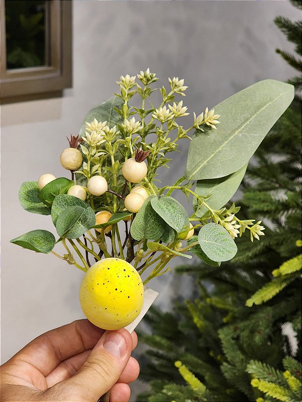 GALHO COM OVO AMARELO 29CM