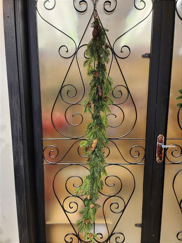 FESTÃO SUPER REALISTA EMBORRACHADO VERDE COM PINHAS 1,53CM