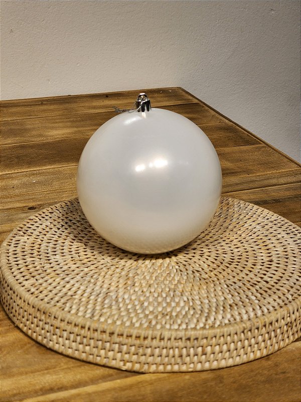BOLA DECORADA BRANCA 12CM COM 1 UNIDADE