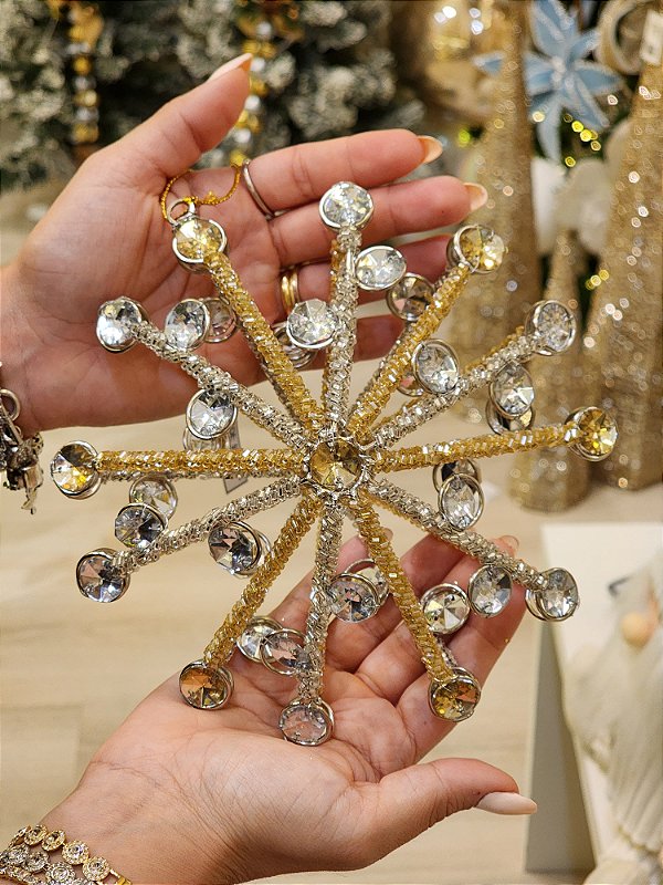 ORNAMENTO EM METAL FLOCO DE NEVE PRATA E DOURADO 15CM - PRÉ VENDA 2025