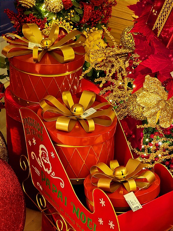 KIT DE PRESENTES EM METAL COM TAMPA VERMELHO E DOURADO COM 3 UNIDADES - PRÉ VENDA 2025