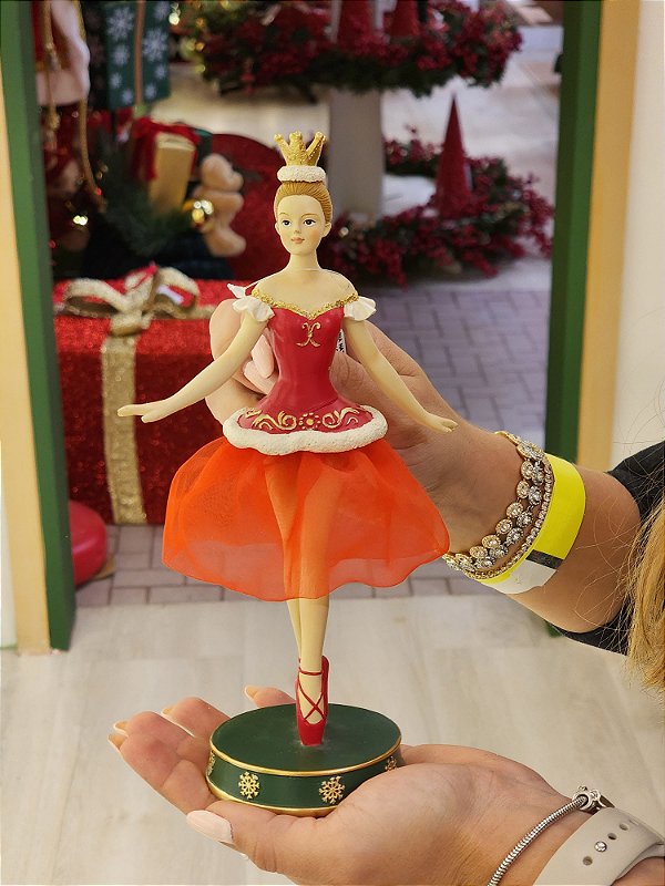 BAILARINA EM RESINA VERMELHA 23CM - PRÉ VENDA 2025