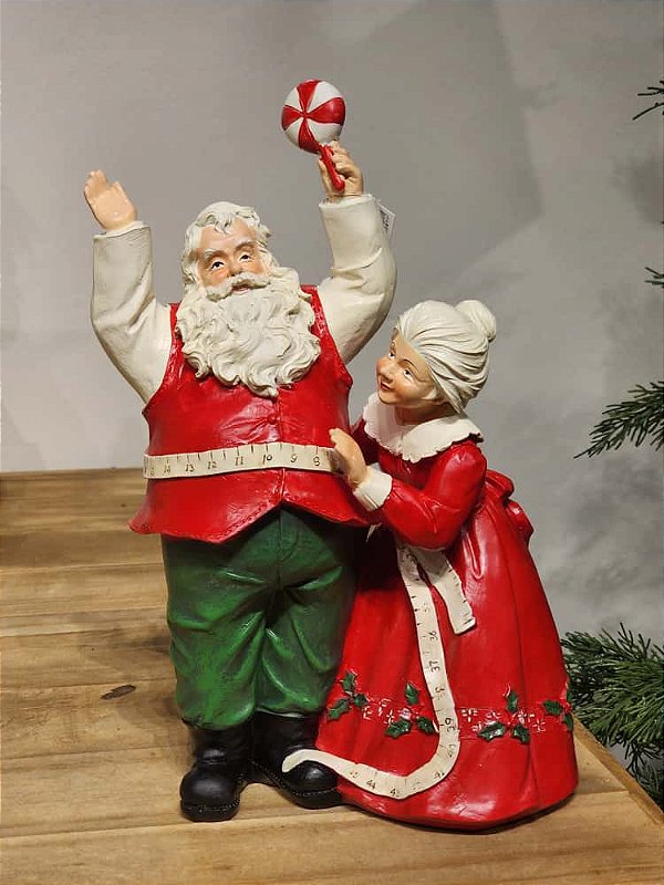PAPAI NOEL E MAMÃE NOEL COSTUREIRA EM RESINA 30,5CM